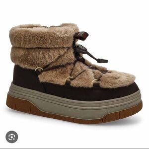 SOLD OUT Pajar Janie 2.0 Women’s Winter Boots in Dark Bown/Taupe Size 6.5